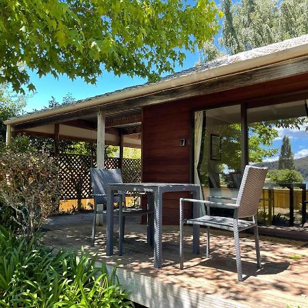 Motuoapa Bay Chalets Turangi Bagian luar foto