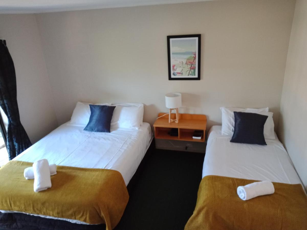 Motuoapa Bay Chalets Turangi Bagian luar foto